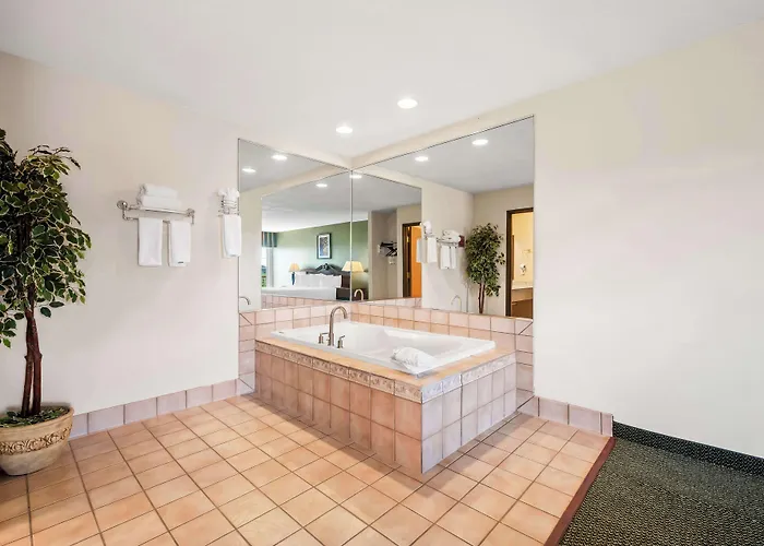 Western Hotel 3*